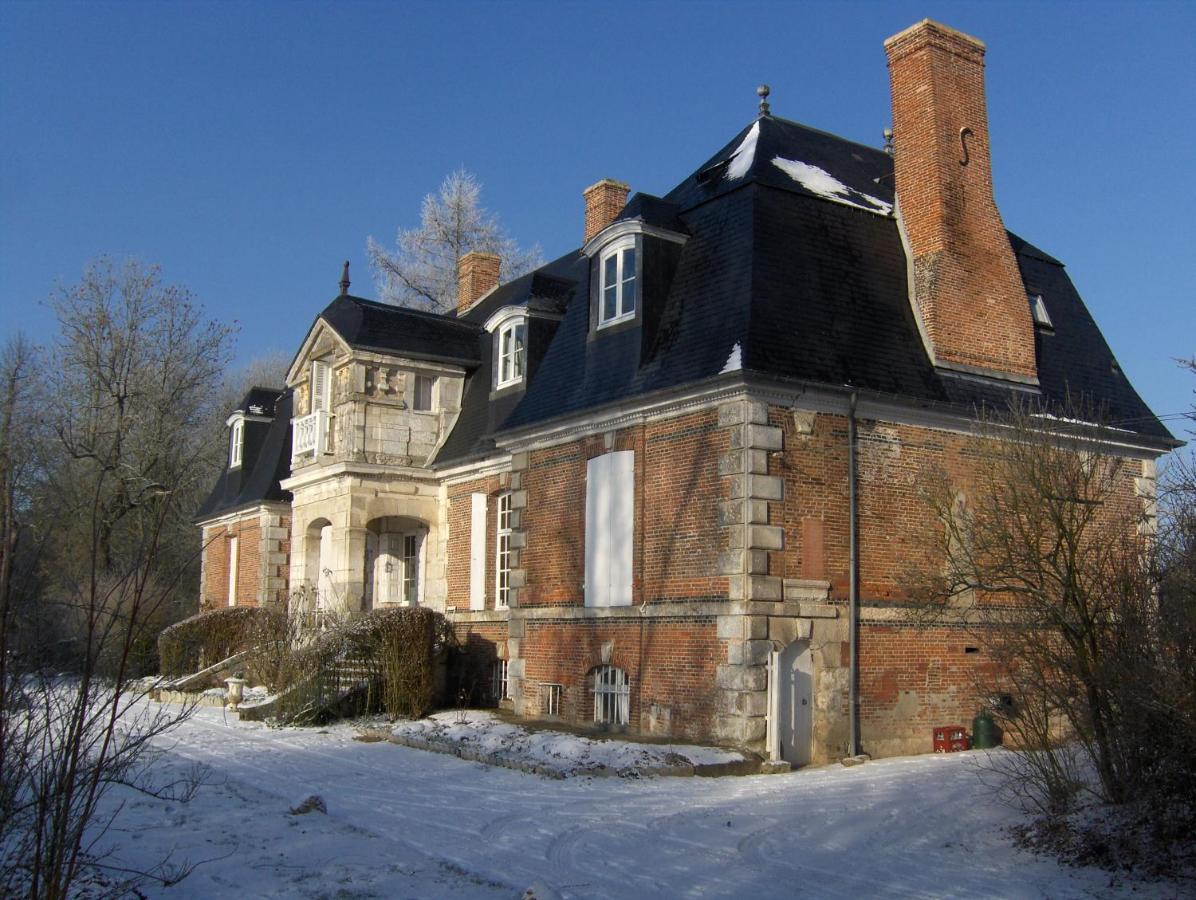 赫尔墨斯庄园酒店 Saint-Éloi-de-Fourques 外观 照片